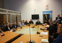 Koronawirus: wszystkie ręce na pokład - zdjęcie główne