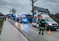 Cztery osoby trafiły do szpitala po zderzeniu dwóch aut - zdjęcie główne