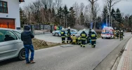 Cztery osoby trafiły do szpitala po zderzeniu dwóch aut - zdjęcie 5