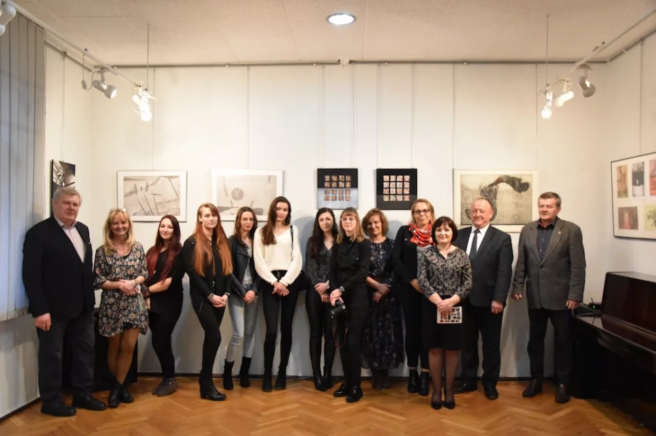 Limanowa jako „miasto kultury”. Wernisaż wystawy studentów i wykładowców - zdjęcie 8