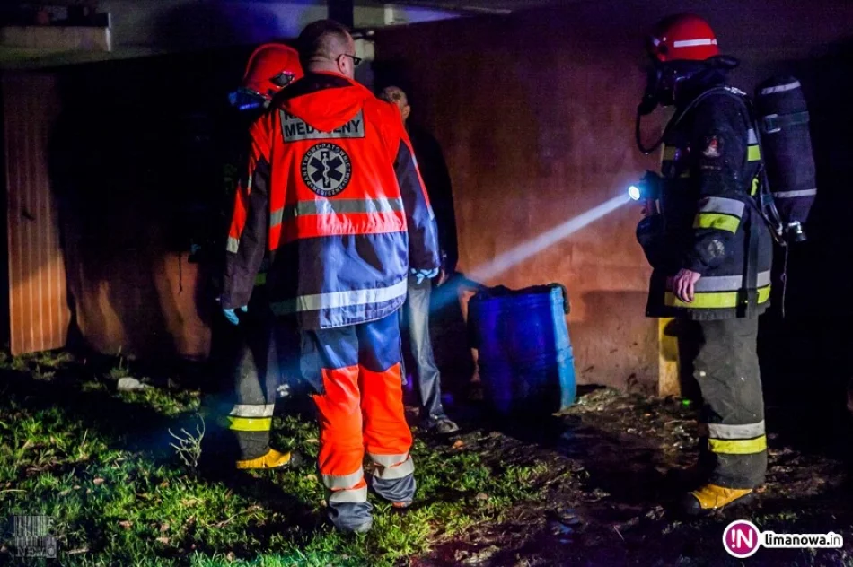 Pożar w budynku, jedna osoba w szpitalu. Ogień został zaprószony? (wideo) - zdjęcie 2