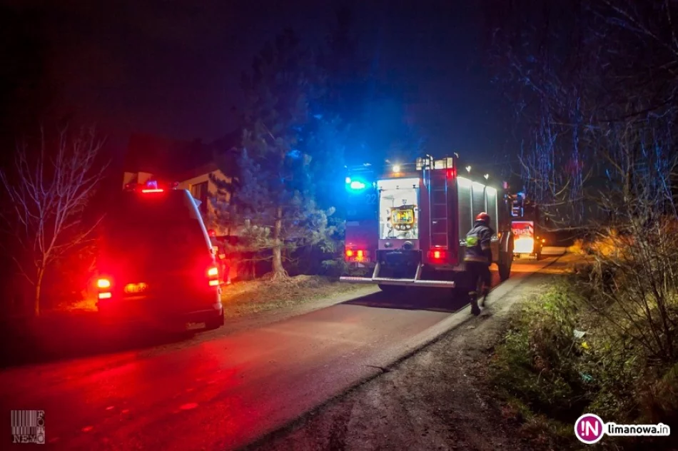 Pożar w budynku, jedna osoba w szpitalu. Ogień został zaprószony? (wideo) - zdjęcie 3