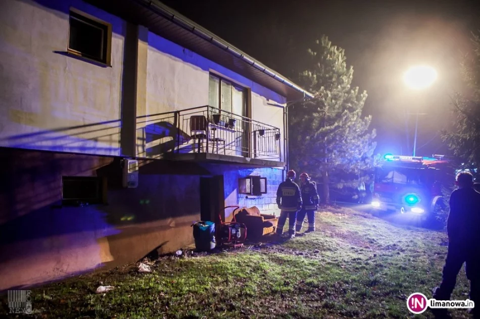 Pożar w budynku, jedna osoba w szpitalu. Ogień został zaprószony? (wideo) - zdjęcie 4