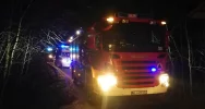 Spłonął budynek mieszkalno-gospodarczy. W akcji uczestniczyło 40 strażaków - zdjęcie 3