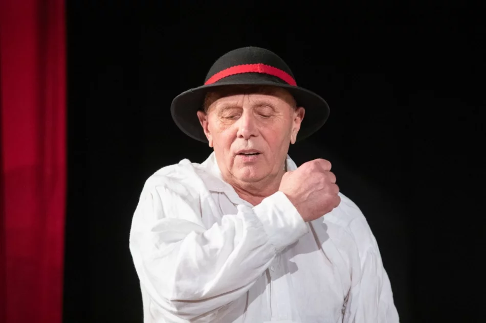 8.Posiady Teatralne na Orawie - II miejsce dla Zespołu "Spod Kicek" - zdjęcie 6