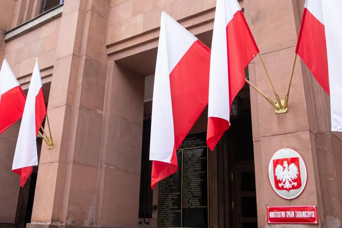 Czechy i Słowacja częściowo zamykają granice i wprowadzają stan wyjątkowy