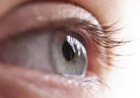 Prof. Szaflik: koronawirus może wniknąć do organizmu przez oczy - zdjęcie główne