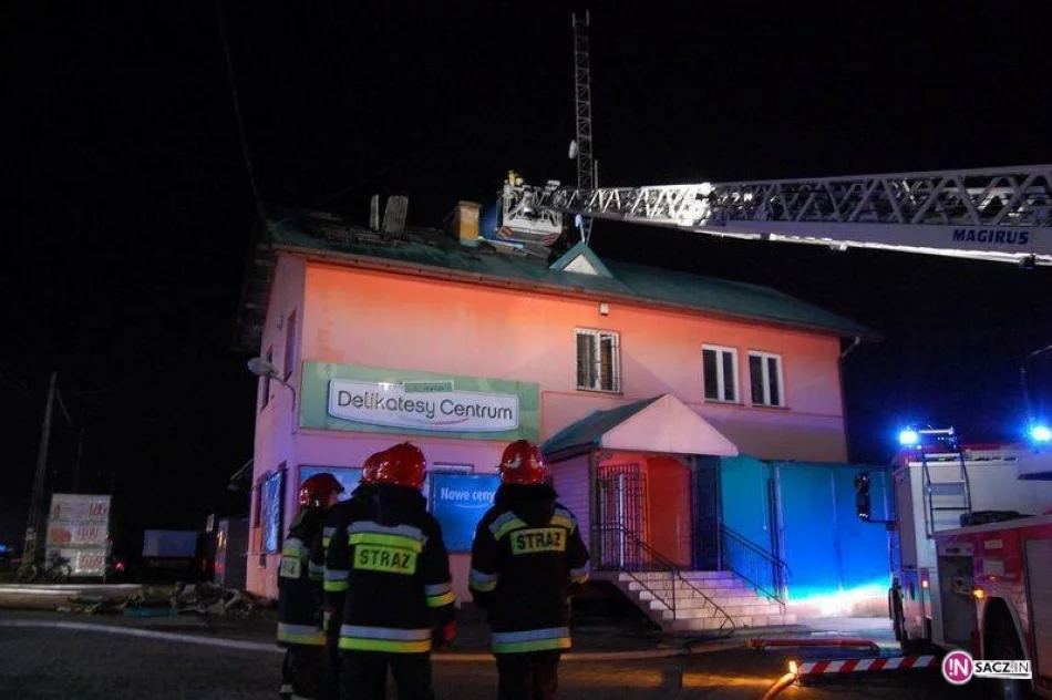 W Świniarsku palił się sklep - zdjęcie 3