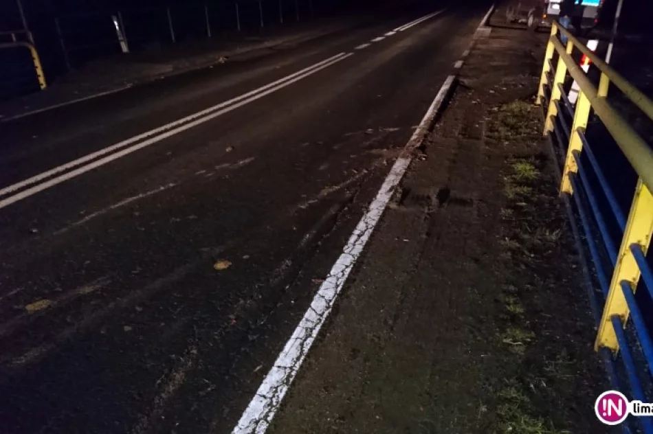 Volvo wjechało w bal drewna. Traktorzysta odjechał i nie chciał się przyznać do winy - zdjęcie 3