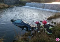 Auto uderzyło w barierę - zdjęcie główne