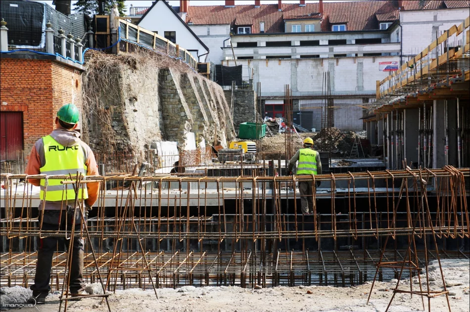 BUDOWA WIELOPOZIOMOWEGO PARKINGU - POSTĘP PRAC - zdjęcie 4