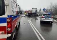 Zderzenie z udziałem trzech pojazdów na DK 28 - zdjęcie główne