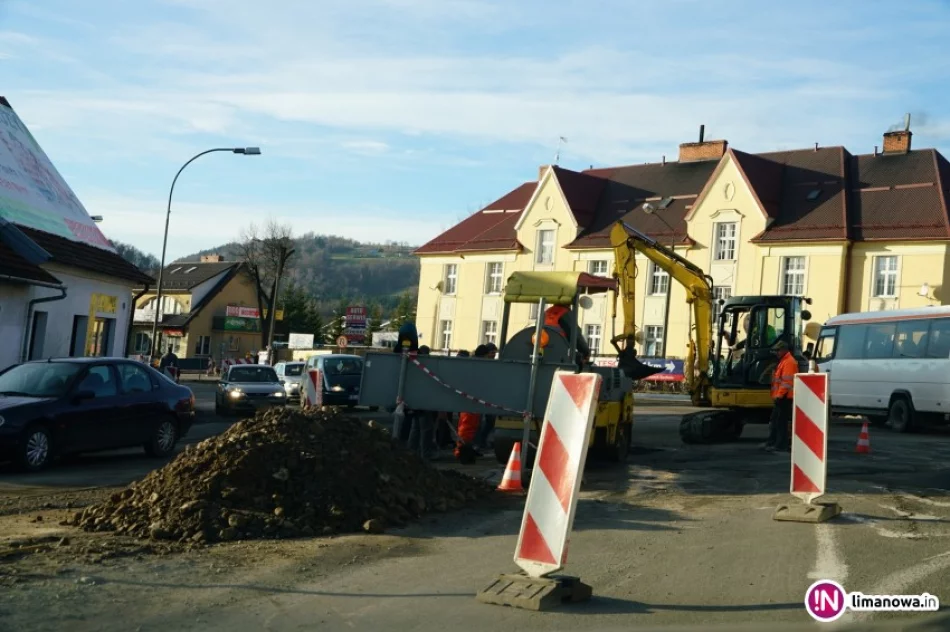 Spore korki w mieście. Kierowcy muszą uzbroić się w cierpliwość - zdjęcie 2