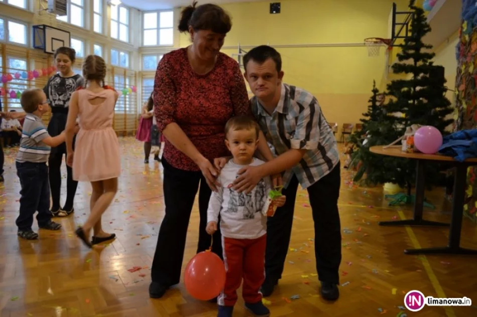 'Kiedy śmieje się dziecko, śmieje się cały świat' - zdjęcie 3