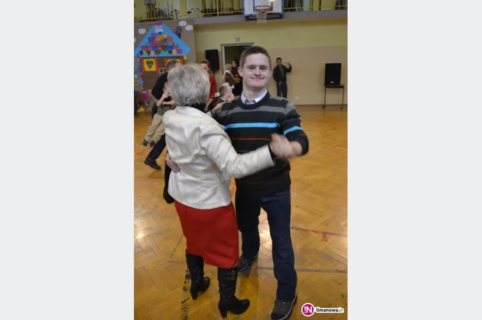 'Kiedy śmieje się dziecko, śmieje się cały świat' - zdjęcie 4