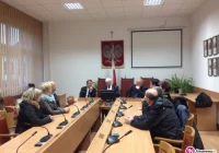 Mieszkańcy z protestem w magistracie. Nie chcą Romów za sąsiadów - zdjęcie główne