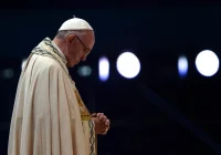 Dziś modlitwa z papieżem Franciszkiem. Zapraszamy na transmisję - zdjęcie główne