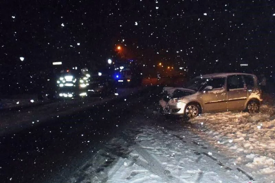 Zderzenie samochodów w Kadczy - zdjęcie 4