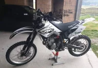 Skradziono motocykl. Sprawców szuka policja - zdjęcie główne