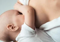 Koronawirus - czy można karmić piersią? - zdjęcie główne