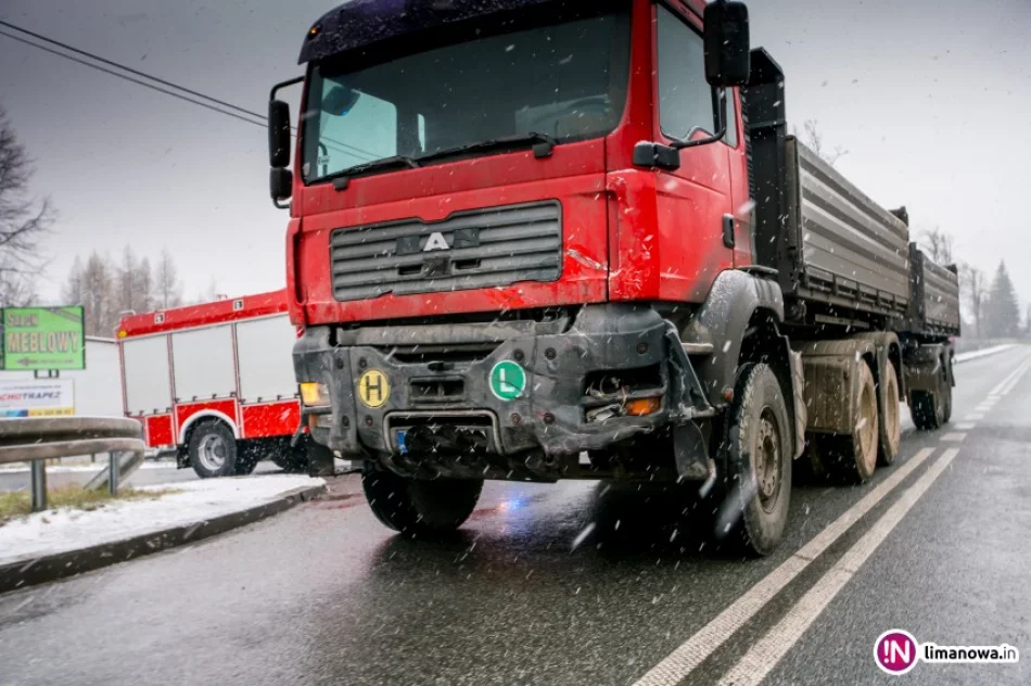 W wypadku zginął 55-latek. Policja podaje wstępne przyczyny tragedii - zdjęcie 2