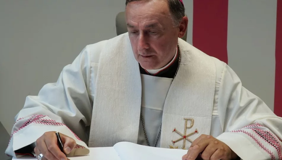 Biskup Andrzej Jeż wydał nowy dekret: "wzywam wiernych świeckich do pozostania w domach" - zdjęcie 1