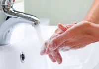 Jak dbać o ręce, gdy często je myjemy i dezynfekujemy - zdjęcie główne