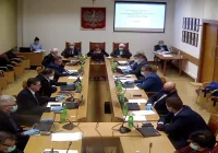 Radni dosadnymi słowami krytykowali burmistrza. "Wstyd mi za współpracę z panem" - zdjęcie główne