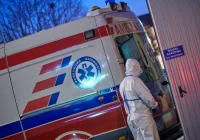 Kobieta zasłabła w kościele, w szpitalu potwierdzono u niej koronawirusa - zdjęcie główne