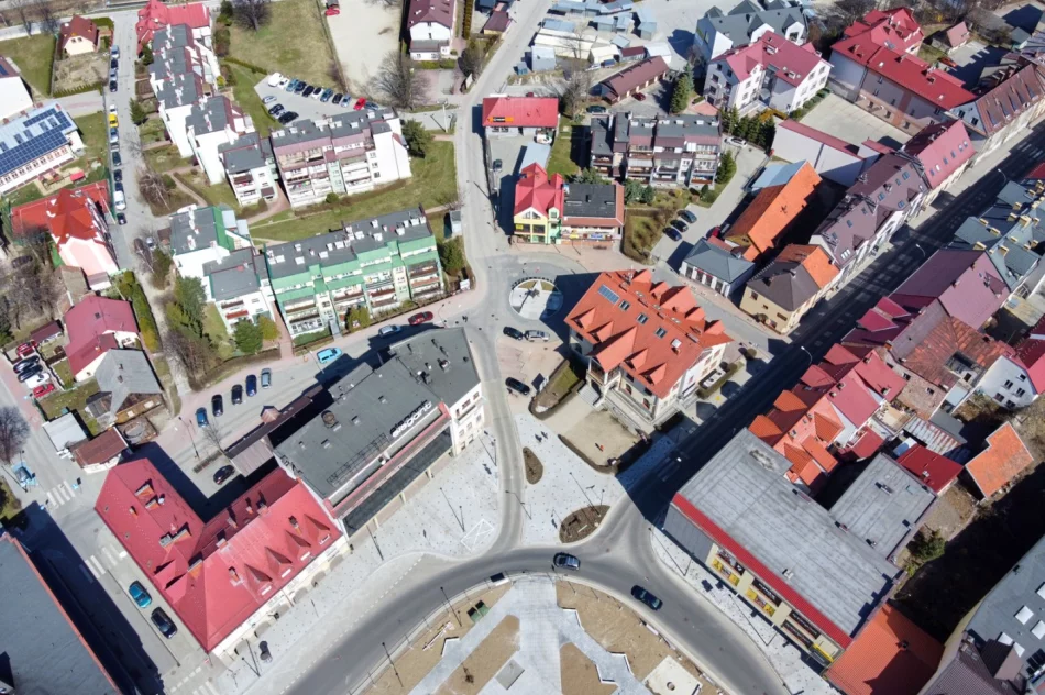 Limanowski Rynek z lotu ptaka w czasach pandemii - zdjęcie 10