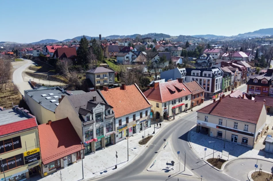 Limanowski Rynek z lotu ptaka w czasach pandemii - zdjęcie 14