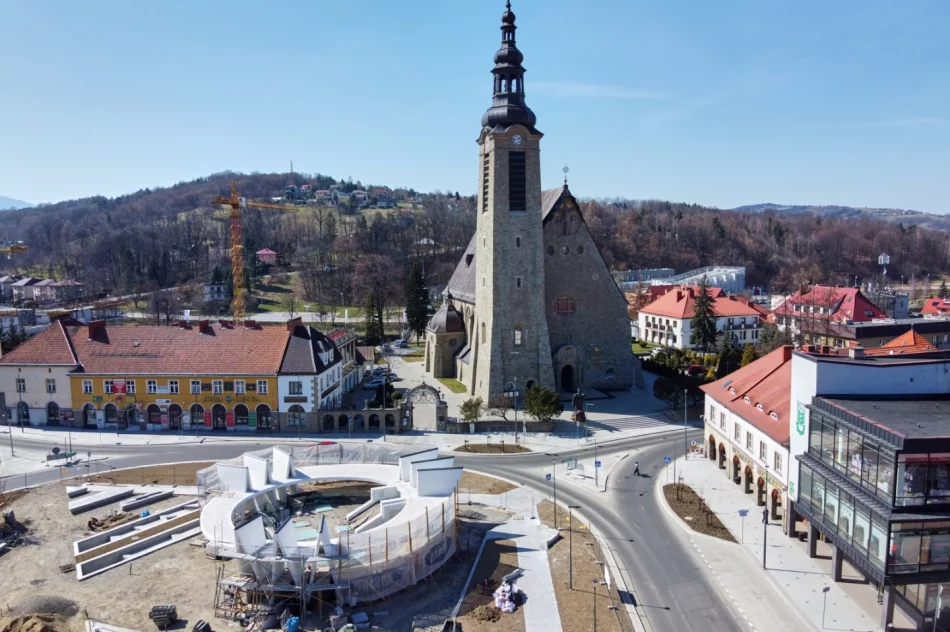 Limanowski Rynek z lotu ptaka w czasach pandemii - zdjęcie 18