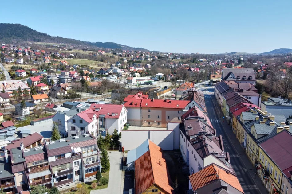 Limanowski Rynek z lotu ptaka w czasach pandemii - zdjęcie 20