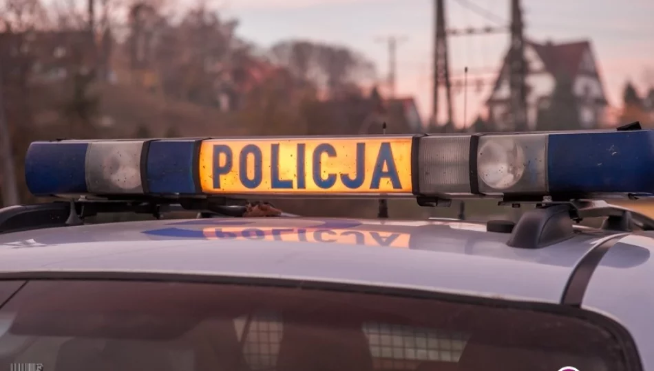 Siedem kolizji - potrącenie pieszego na chodniku - zdjęcie 1