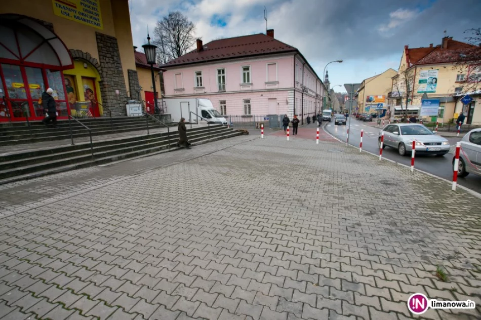 Zamiast miejsc parkingowych będzie pusty plac - zdjęcie 2
