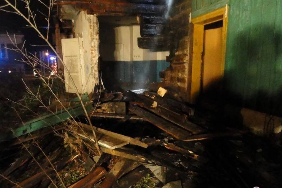 Pożar pustostanu w Grybowie - zdjęcie 4