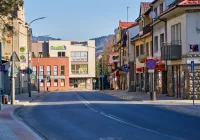 Puste centrum Limanowej - Niedziela Wielkanocna 2020 - zdjęcie główne