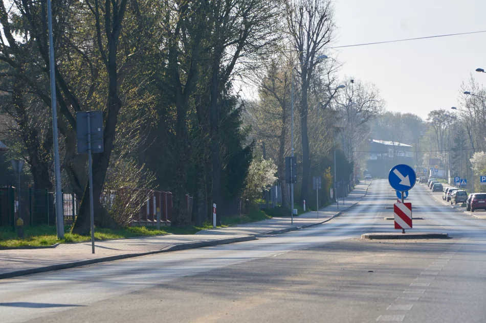 Puste centrum Limanowej - Niedziela Wielkanocna 2020 - zdjęcie 3