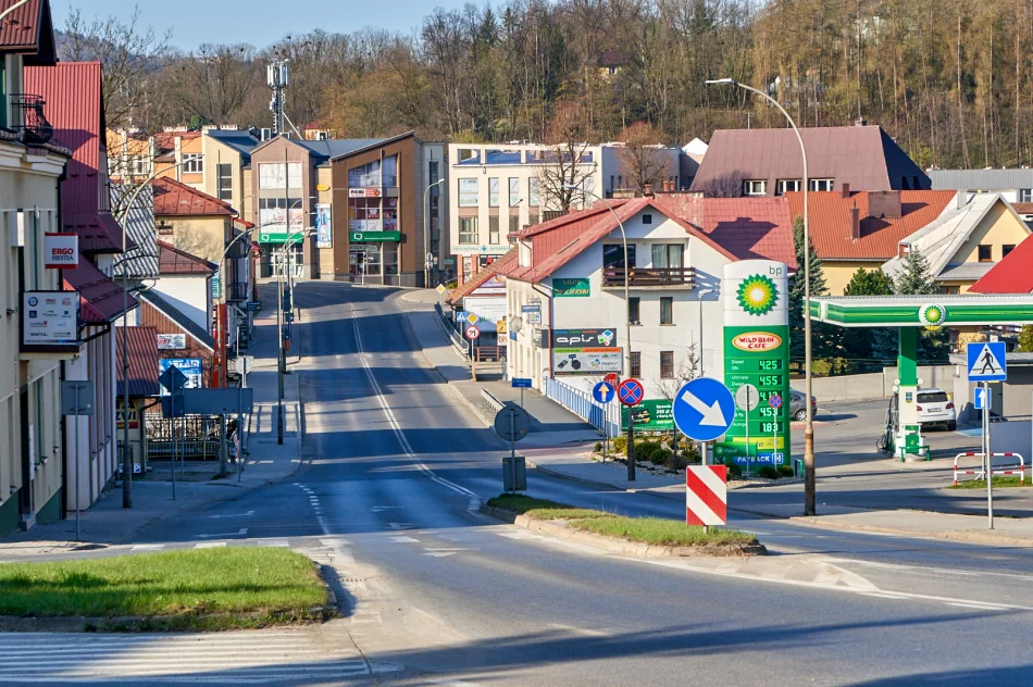 Puste centrum Limanowej - Niedziela Wielkanocna 2020 - zdjęcie 4