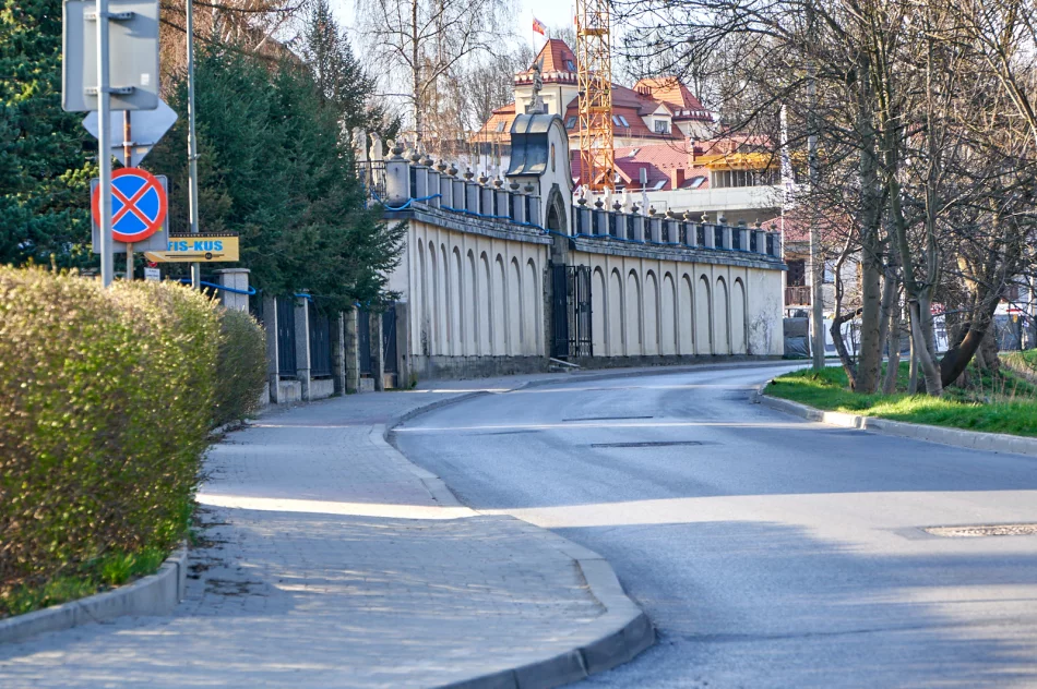 Puste centrum Limanowej - Niedziela Wielkanocna 2020 - zdjęcie 11