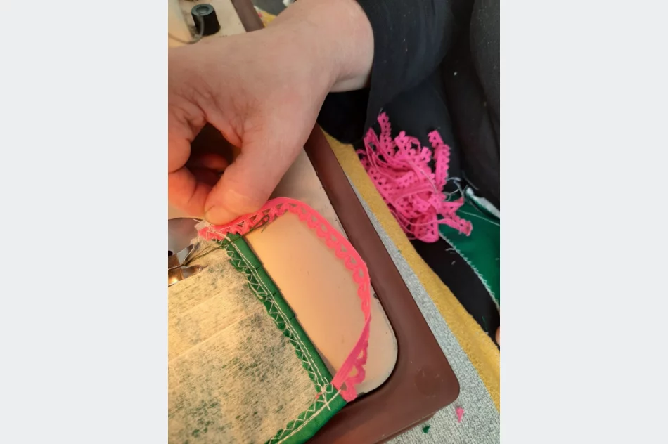 Uszyli już ponad 1200 maseczek i przekazali je mieszkańcom - zdjęcie 7