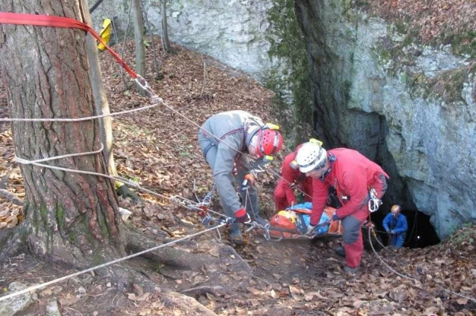 Szkolenie z zakresu ratownictwa jaskiniowego - zdjęcie 4