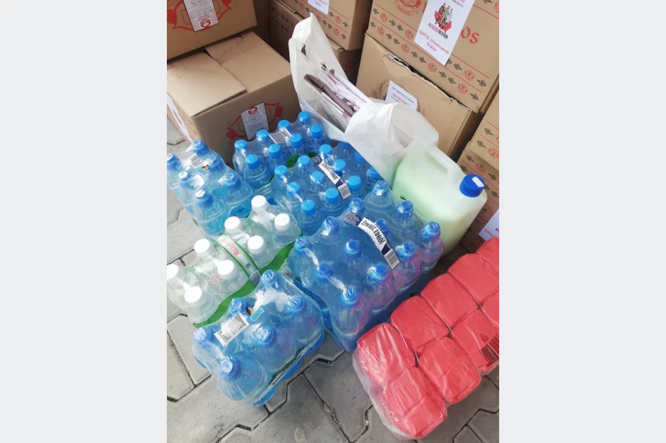 Zebrano „niesamowitą ilość dobroci dla służb, które codziennie walczą o zdrowie i życie ludzi” - zdjęcie 10