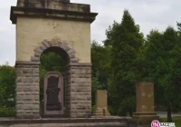 Nowy Sącz: miejsce po pomniku czerwonoarmistów zajmie marszałek Józef Piłsudski? - zdjęcie główne