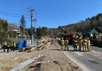 Ciężarówka uderzyła w transformator - zdjęcie główne
