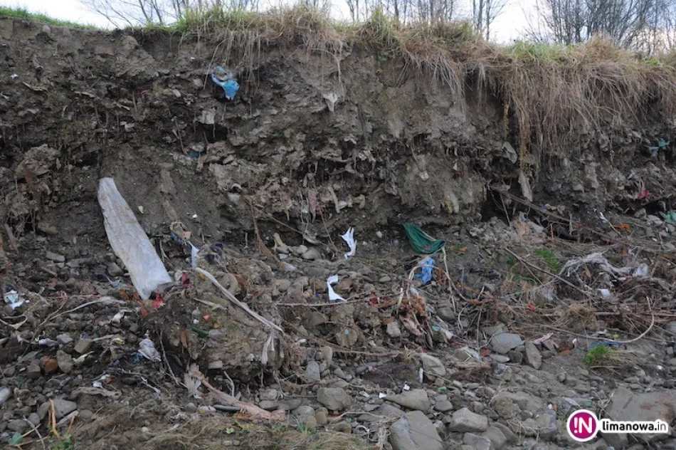 Wysypisko zlikwidowane? Powódź odkryła mistyfikację - zdjęcie 3