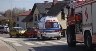 Czołowe zderzenie, jedna osoba poszkodowana - zdjęcie 3