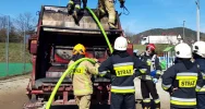 Zapaliła się instalacja elektryczna w śmieciarce - zdjęcie 2