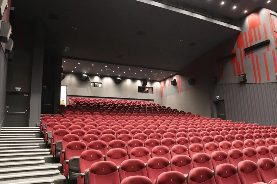 Sala widowiskowa w nowej odsłonie - zdjęcie 3