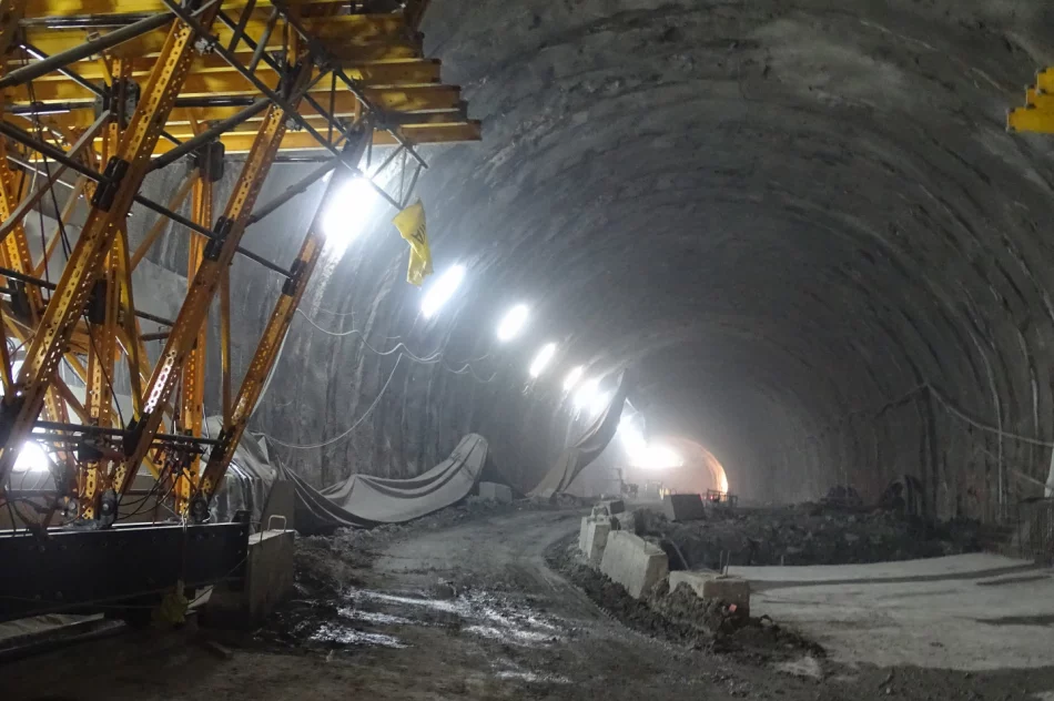 Lewy tunel pod Luboniem Małym został przebity  - zdjęcie 4